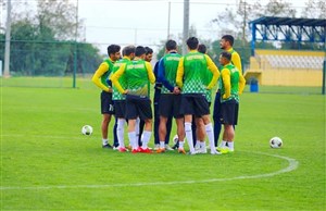 شکست پرسپولیس سپاهان را به مشهد میبرد؟