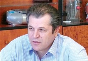 واکنش منزوی به پرداخت اجارهمسکن معاون استقلال!