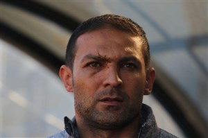 احمدی: به خداحافظی از فوتبال فکر نمیکنم