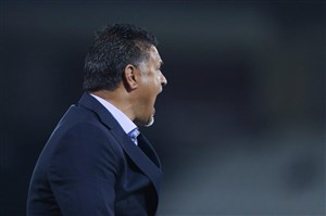 آب خوش از گلوی دایی پایین نرفت