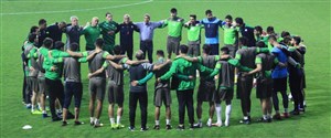 خنده دار است که از یک ضد ارزش دفاع می شود
