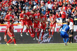نفر به نفر با پرسپولیسیها در دربی ۸۹