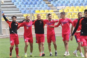 پرسپولیس مثل استقلال اتوبوس سوار شد