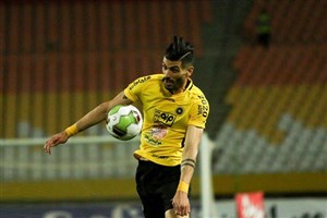 سعید آقایی به تمرین سپاهان برگشت