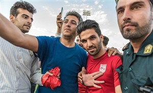 انصاری:هواداران تراکتور سورپرایزمان کردند