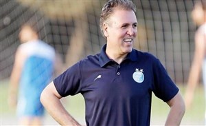 زرینچه ماند تا شاید فردا سرمربی باشد