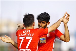 گل فرشاد در دومین بازی بیرون آمد! (عکس)