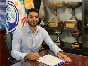 رسمی:علی کریمی با استقلال تمدید کرد