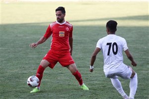 دو اخراجی برای پرسپولیس در بازی با فولاد