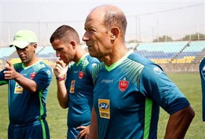 صحبتهای کالدرون در حاشیه تمرین امروز پرسپولیس