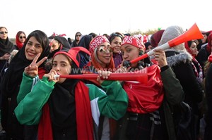 پل هوایی آخرین سنگر بانوان فوتبالی