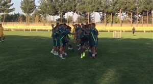 استقبال جالب بازیکنان سپاهان از امید نورافکن