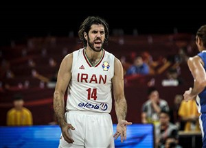 نیکخواهبهرامی: اینها یک مُشت مریض هستند!