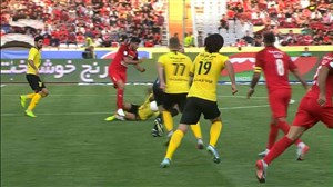 خطای خشن کیانی روی ترابی و اعتراض پرسپولیسی ها