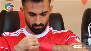خطر از بیخ گوش مدافع تراکتور گذشت