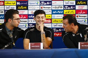سردار: باید مجسمه دایی را از طلا می ساختند