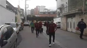 لحظه ورود تیم نساجی به ورزشگاه شهید وطنی قائمشهر