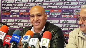 منصوریان: ۱۱-۱۰ بار دیدم، پنالتی بود!
