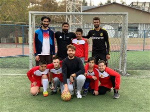 پسری که خودش را دستیار کالدرون می داند