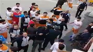 صحنههای عجیب از بازی مس کرمان و نود ارومیه