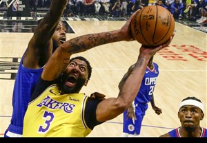 لیگ NBA| پیروزی لیکرز با درخشش جیمز و دیویس