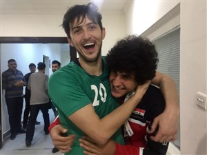 ستاره عراق در آغوش گرم سردار (عکس)