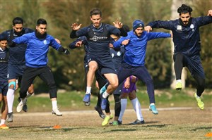 استقلال بازیکن خارجی جذب میکند