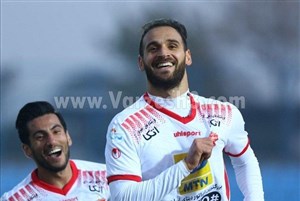 احمد نوراللهی نامزد بهترین هافبک دفاعی سال 1398