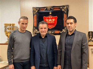 پیروانی از فردا در کنار یحیی در تمرینات