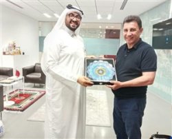 بازدید قلعه‌نویی از آکادمی تیم‌ ملی قطر