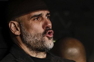 گواردیولا: باید به توصیه پزشکان و پرستاران گوش کنیم