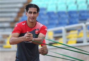 نادری: صبر کنید، اتفاقات خوبی میافتد!
