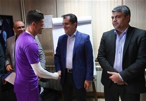 صحبتهای خلیل زاده درباره طلب وریا غفوری