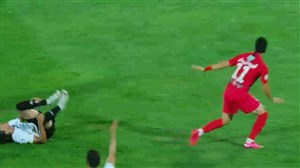 اخراج کامیابی نیا در دیدار پرسپولیس مقابل شاهین