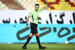 اسپری دکتر بیژن، عامل توقف دو دقیقه ای بازی