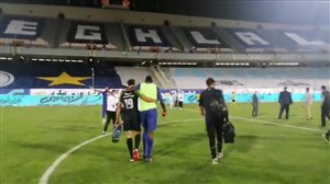 شیخ دیاباته لنگ لنگان زمین بازی را ترک کرد