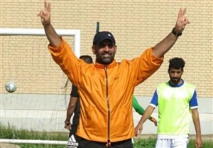 سرمربی استقلال ملاثانی: فقیرهستیم اما حقیر نیستیم