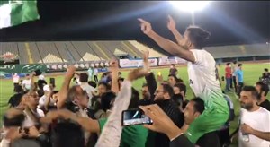 جشن صعود اراکیها در ورزشگاه امام خمینی