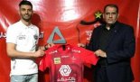 آقایی: تا ۱۰ جام نگیرم از پرسپولیس جدا نمیشوم