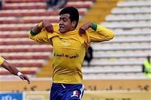 توافق مهاجم ملیپوش امید با فولاد