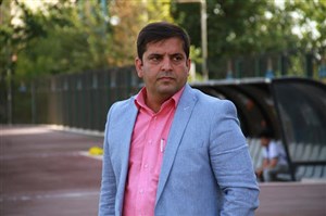 باشگاه استقلال باید رضایت باشگاه نساجی را بگیرد