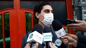 محمد نادری دقایقی پیش وارد باشگاه پرسپولیس شد