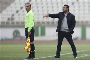 فاضلی: نساجی باید الان صدرنشین لیگ باشد