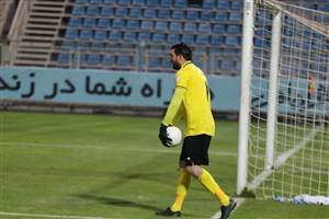 پیراهن زرد محبوب امیر قلعه (عکس)