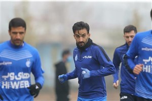 بنبست در سمت راست دفاعی استقلال