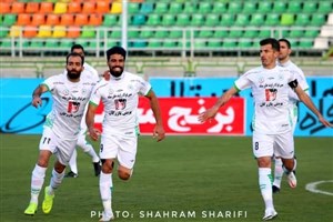استقلالیها مغضوب، ناجی ذوبآهن شدند