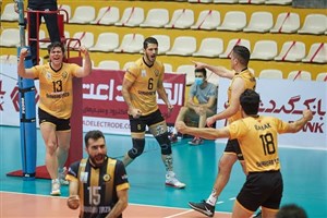 لیگ والیبال؛ سپاهان موقتا صدرنشین شد