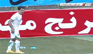 صحنه گل مردود اعلام شده ذوب آهن مقابل نفت مسجد سلیمان