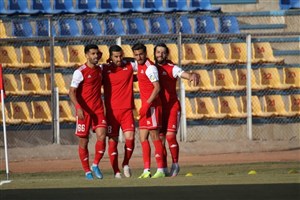 پیروزی تراکتور مقابل گلگهر با فوتبال اقتصادی