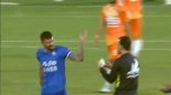 اعتراض عجیب دانشگر و برخورد جدی داور بازی